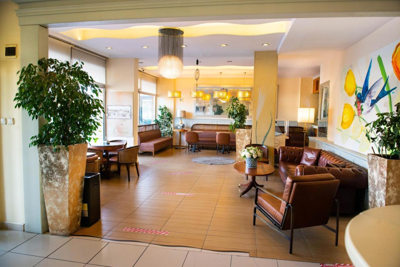 Hotel Simsek Эдирне Экстерьер фото