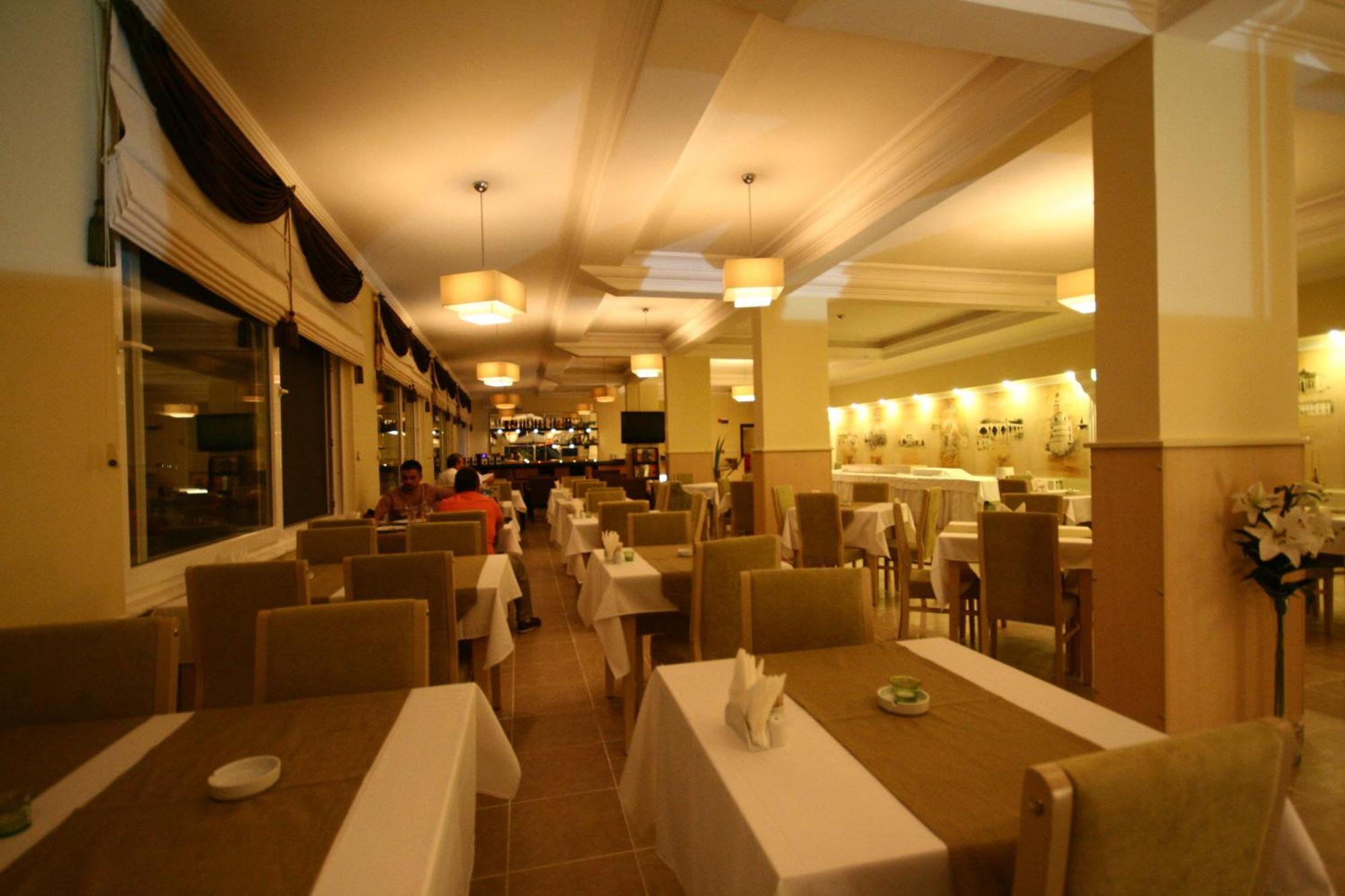 Hotel Simsek Эдирне Экстерьер фото